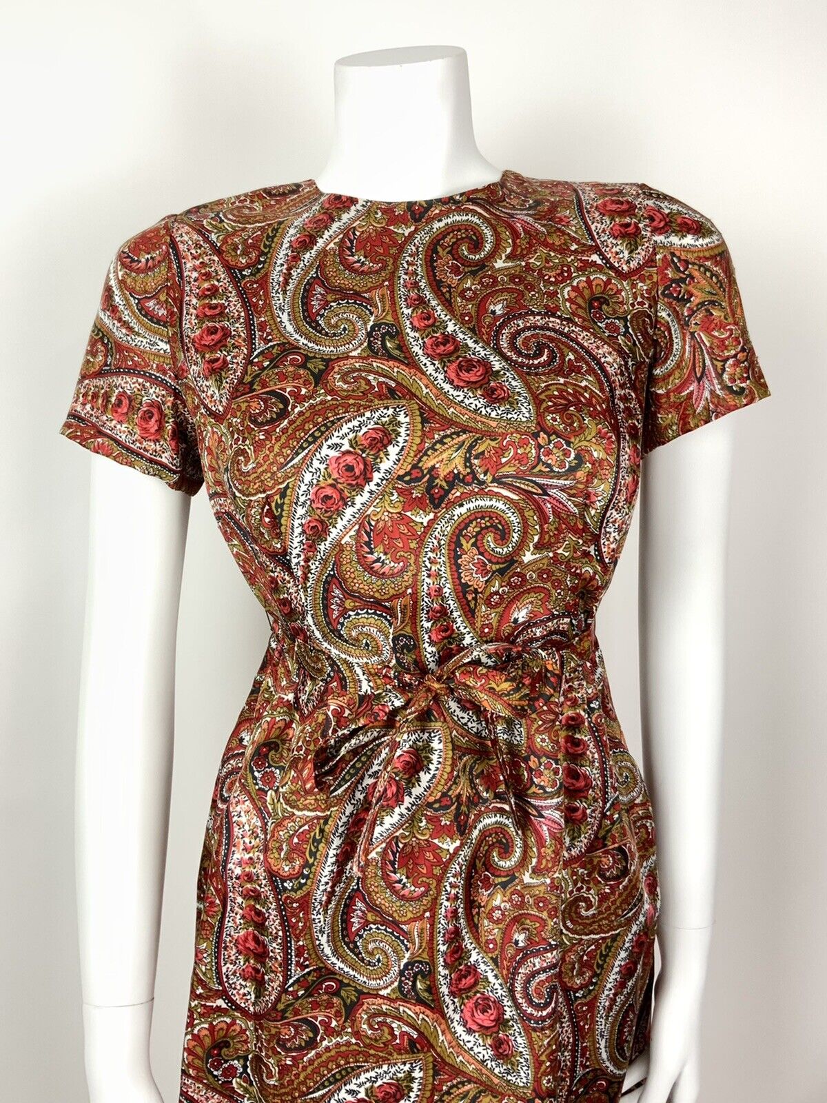 VINTAGE 60s 70s RED GREEN BLACK PEACH FLORAL PSYCHEDELIC PAISLEY BELTED DRESS 10
