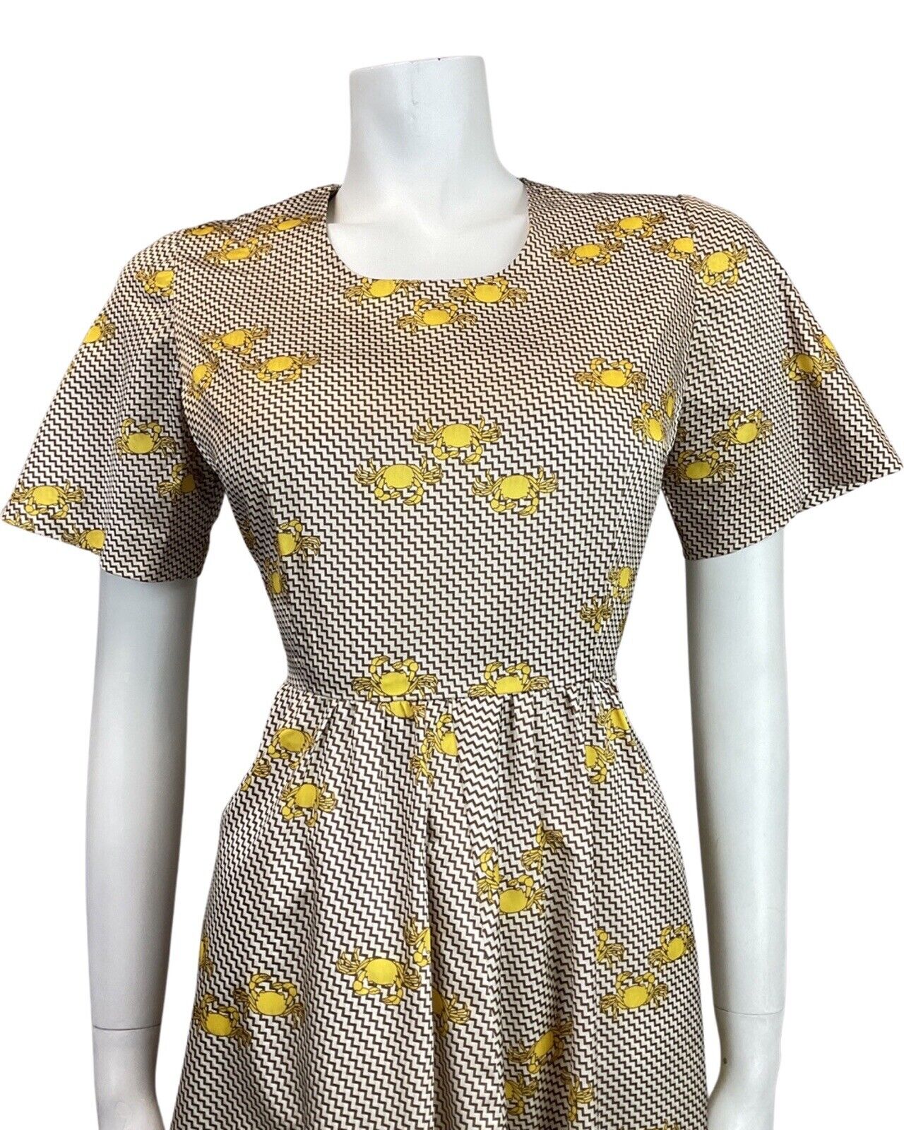 VINTAGE 60s STYLE 90s YELLOW BROWN WHITE ZIG-ZAG CRAB PSYCHEDELIC MOD DRESS 10