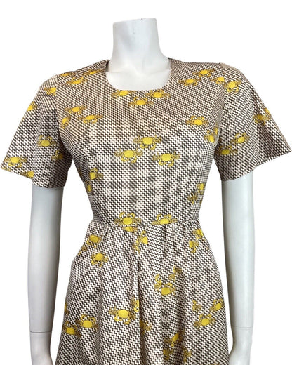 VINTAGE 60s STYLE 90s YELLOW BROWN WHITE ZIG-ZAG CRAB PSYCHEDELIC MOD DRESS 10