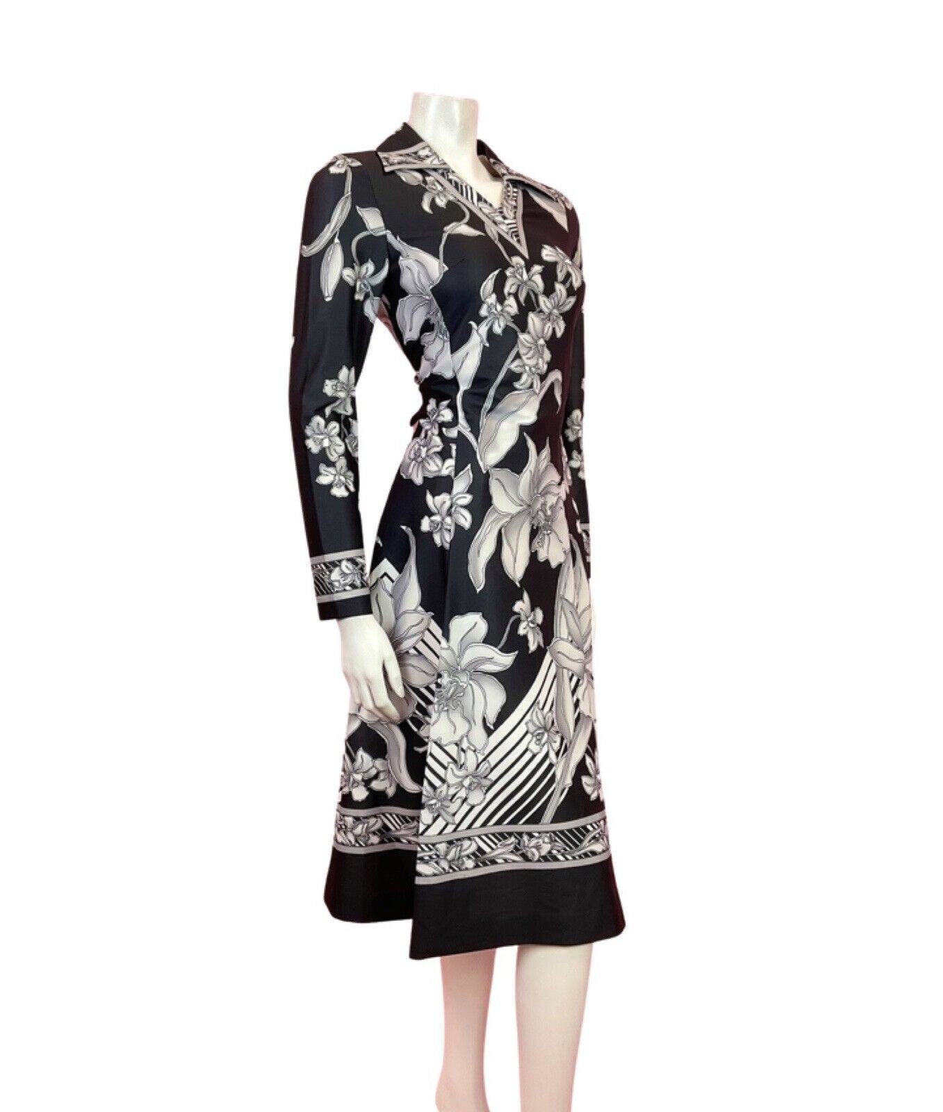 VINTAGE 60s 70s BLACK WHITE GREY FLORAL LILY ROSE SHIRT SWING DRESS 10