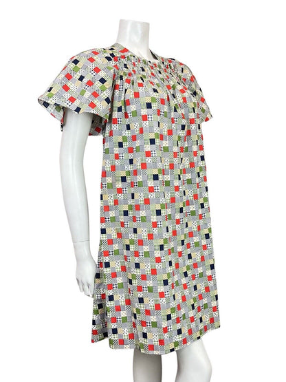 VINTAGE 60s 70s WHITE BLUE GREEN PATCHWORK FLORAL GINGHAM TENT A-LINE DRESS 6 8