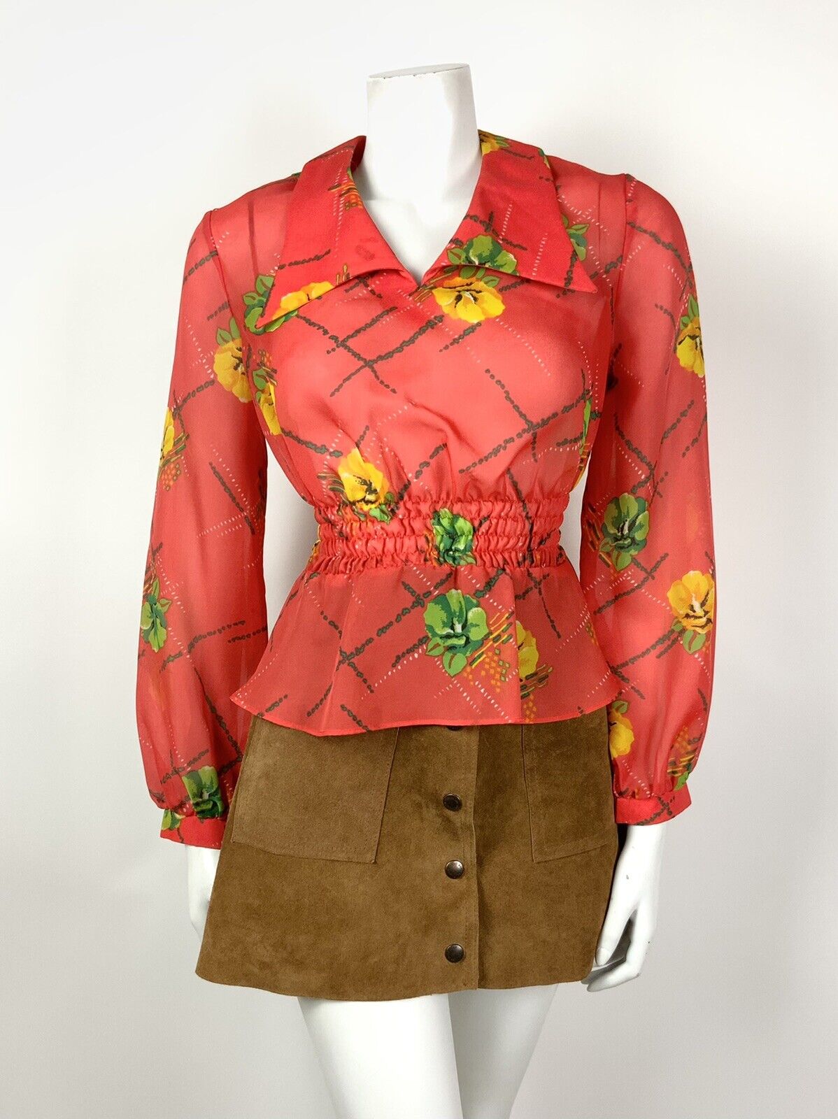 VTG 60s 70s RED / ORANGE YELLOW GREEN FLORAL WING COLLAR RUCHED BLOUSE TOP 8 10