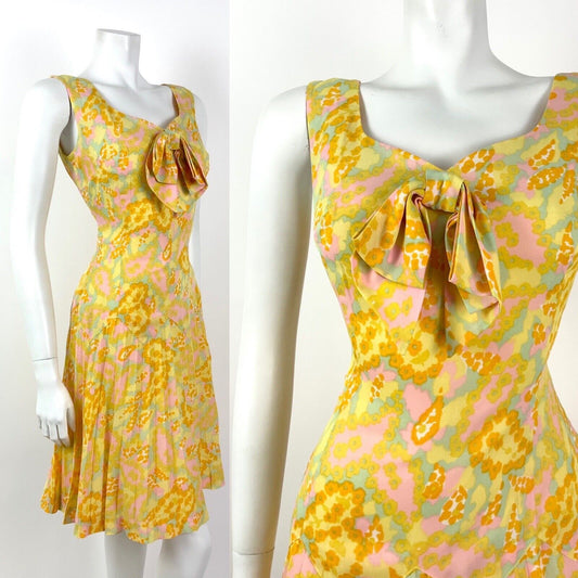VINTAGE 60s 70s YELLOW ORANGE PINK FLORAL PSYCHEDELIC V-NECK PLEATED DRESS 10