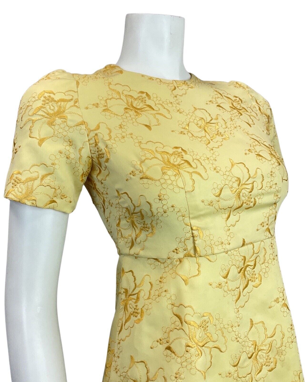 VINTAGE 60s 70s SOFT YELLOW FLORAL EMBROIDERED MOD SHORT DRESS 8