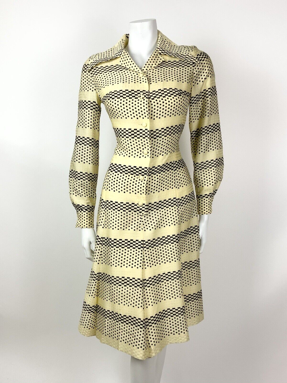 VINTAGE 60s 70s YELLOW CREAM BLACK CHECKERBOARD STRIPED DAGGER SHIRT DRESS 10