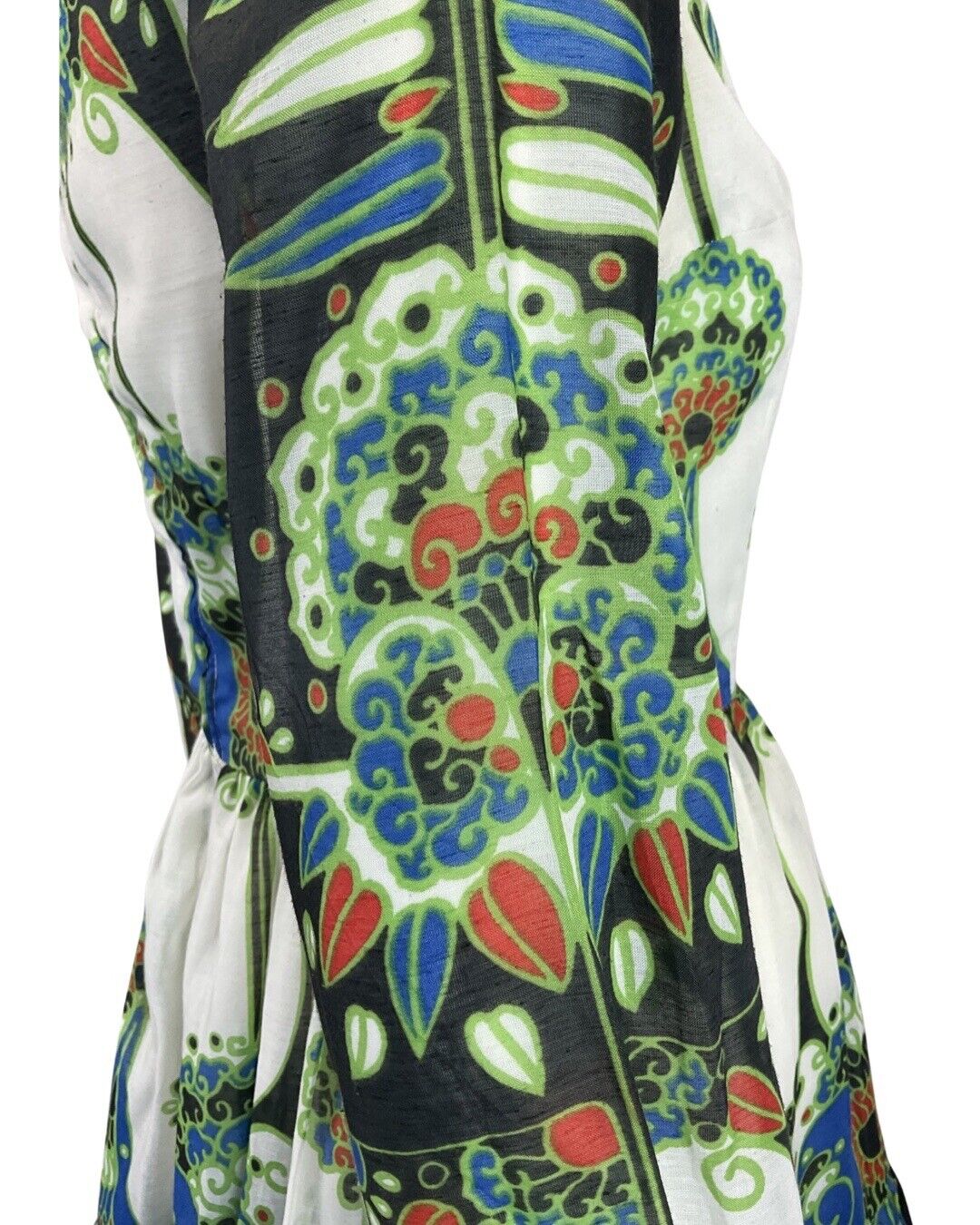 VINTAGE 60s 70s WHITE BLACK GREEN FLORAL NOUVEAU LONG-SLEEVE SWING DRESS 8