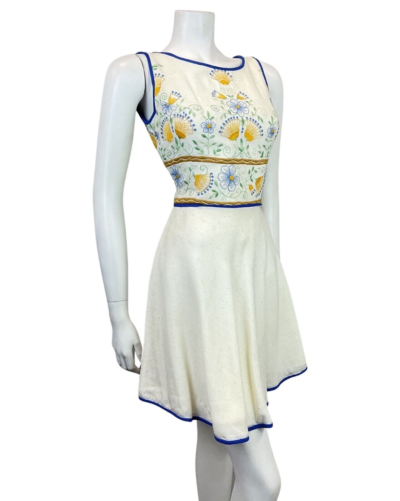 VINTAGE 60s 70s CREAM BLUE YELLOW FLORAL EMBROIDERED SLEEVELESS DRESS 10