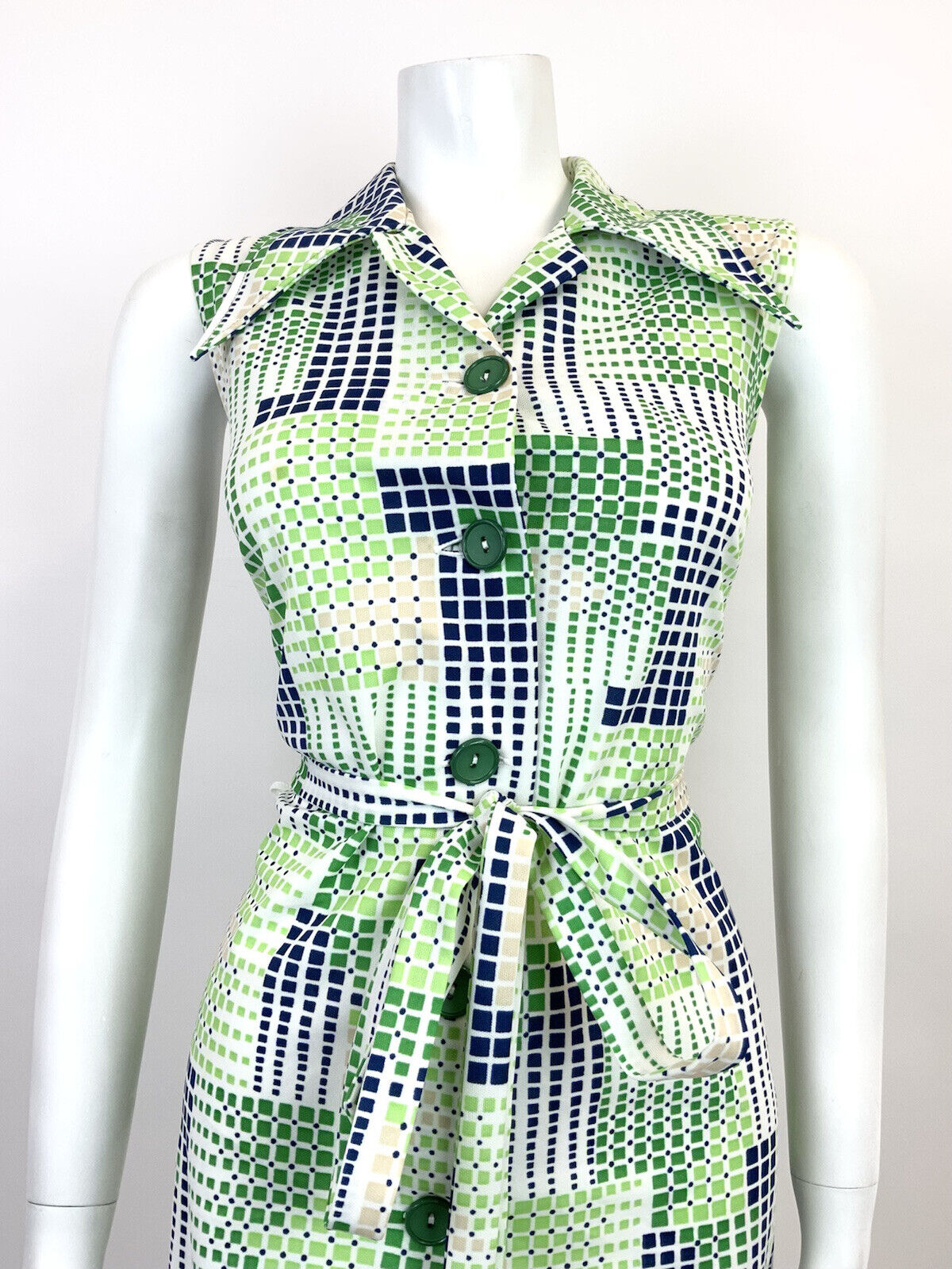 VINTAGE 60s 70s GREEN WHITE BLUE GEOMETRIC GRID CHECKED DAGGER SHIRT DRESS 12 14
