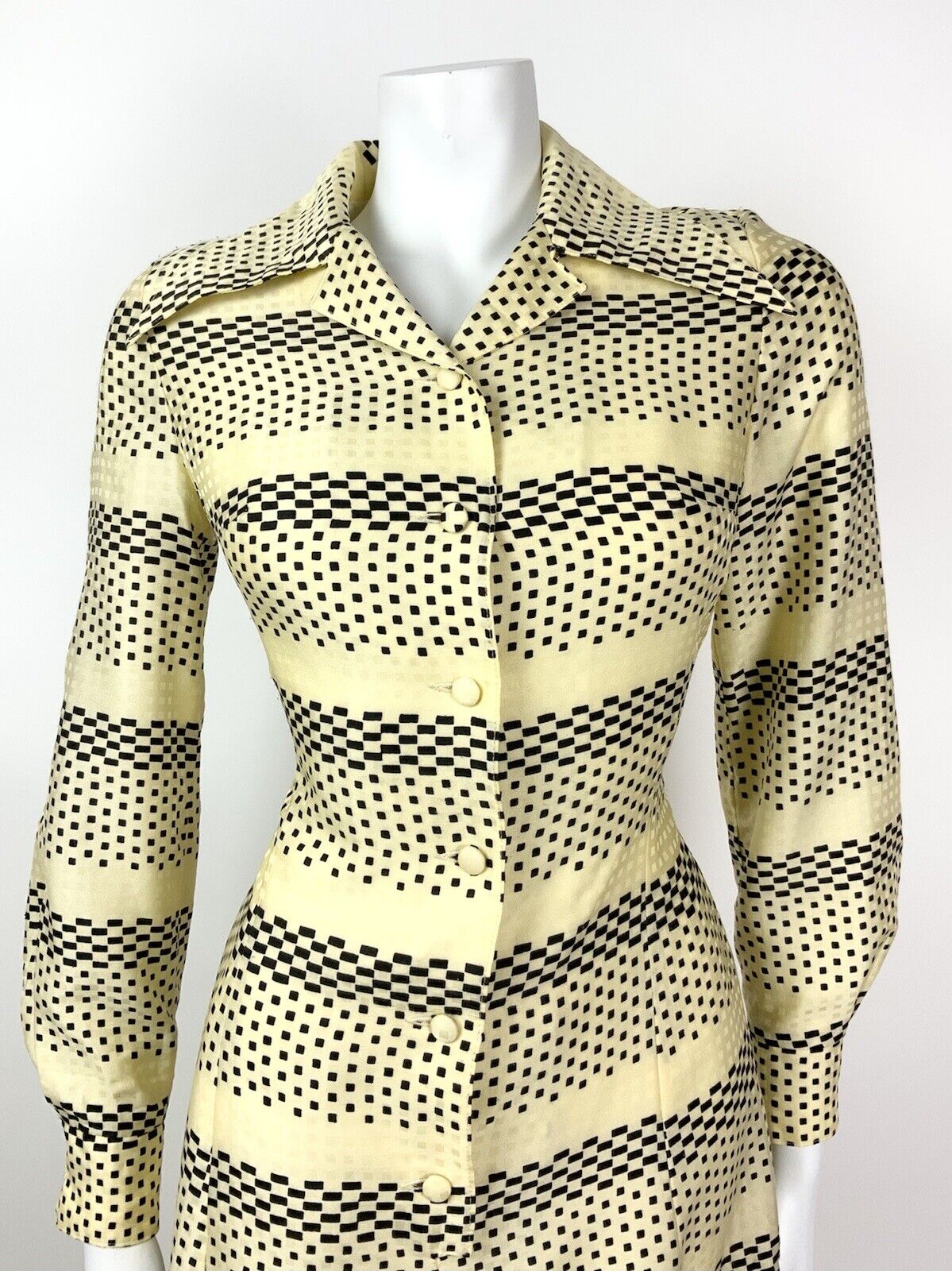 VINTAGE 60s 70s YELLOW CREAM BLACK CHECKERBOARD STRIPED DAGGER SHIRT DRESS 10
