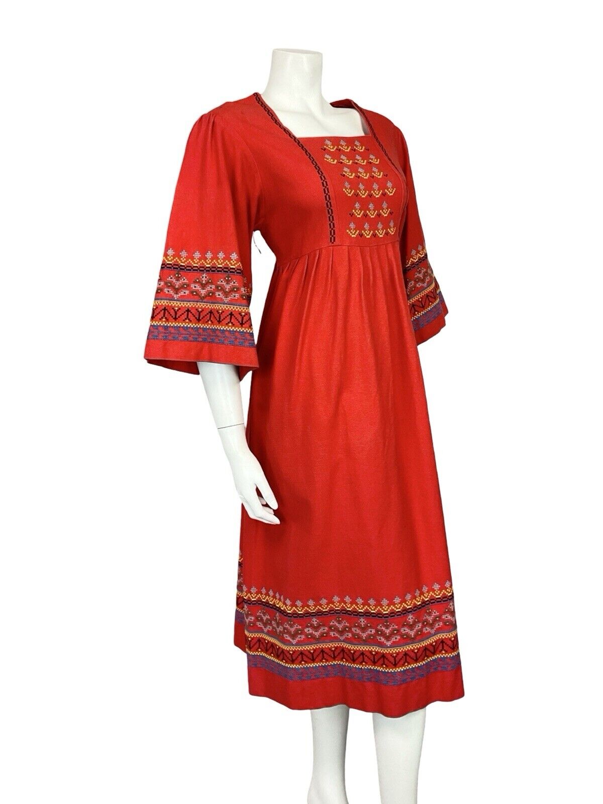 VTG 60S 70S RED BLACK YELLOW HIPPY BOHO CROSS STITCH EMBROIDERED SMOCK DRESS 10