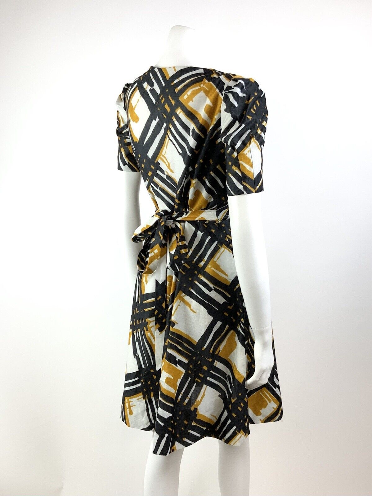 VINTAGE 60s 70s WHITE BLACK YELLOW GEOMETRIC CHECKED PUFF SLEEVE TEA DRESS 10