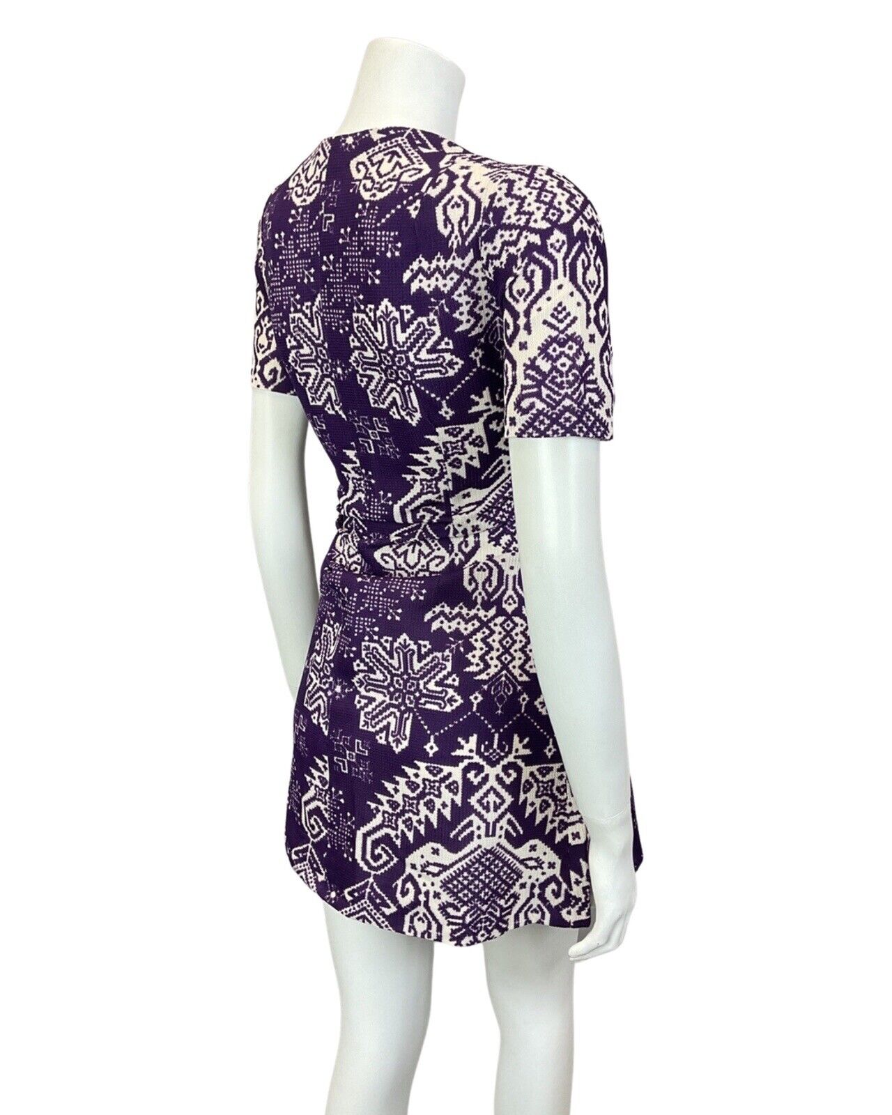 VINTAGE 60s 70s VIOLET PURPLE WHITE AZTEC GEOMETRIC MOD SHORT DRESS 10 12