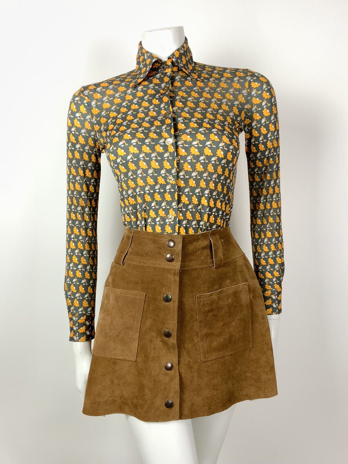 VINTAGE 70s STYLE 90s GREY SILVER YELLOW FLORAL STRIPED DAGGER SHIRT BLOUSE 8
