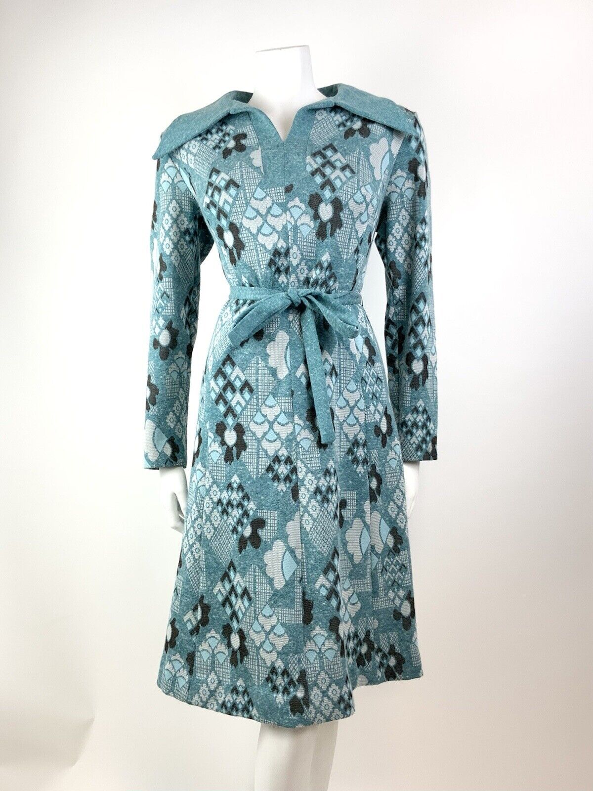 VINTAGE 60s 70s BLUE BLACK WHITE DAISY GEOMETRIC PSYCHEDELIC DAGGER DRESS 14 16