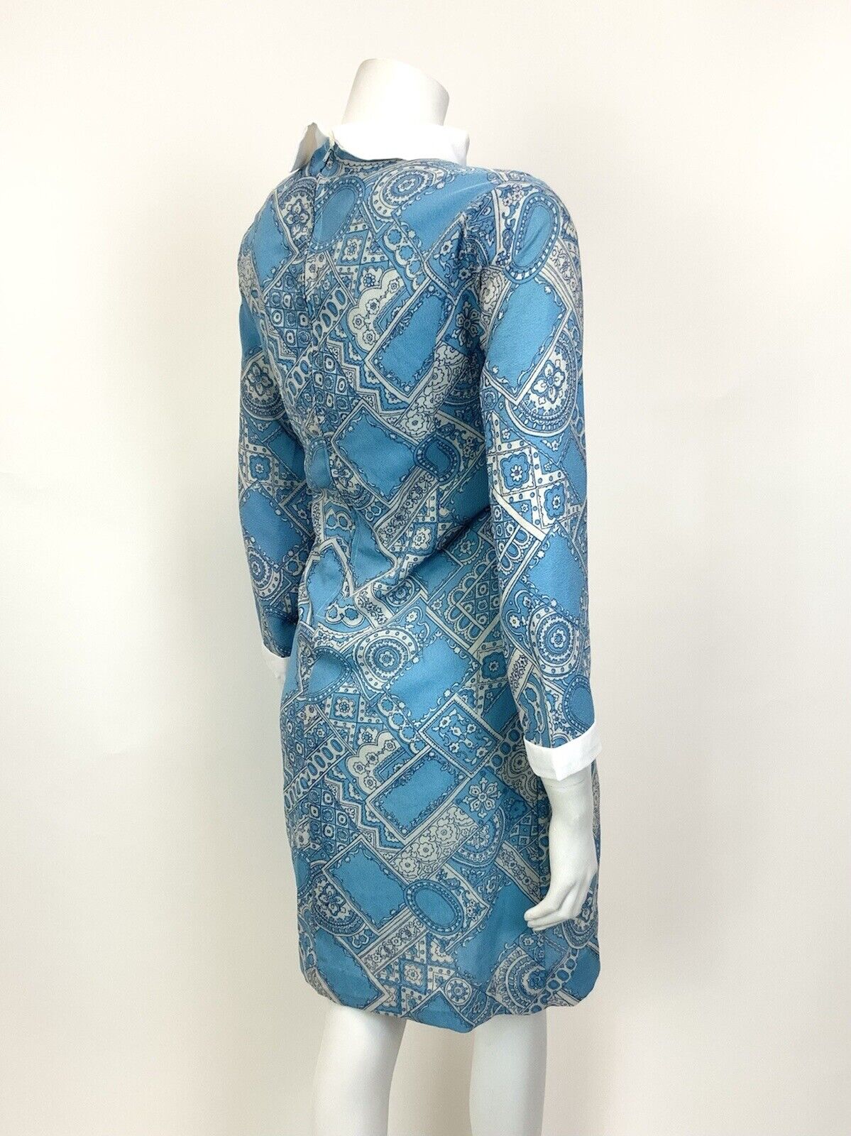 VTG 60s 70s BLUE WHITE PSYCHEDELIC MANDALA MOROCCAN TILED MOD SHORT DRESS 12 14