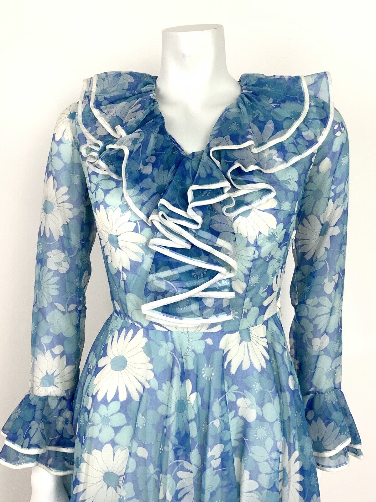 VTG 60s 70s FLORAL BLUE WHITE JABOT RUFFLE FLOUNCE SLEEVE SUMMER DRESS 8 10