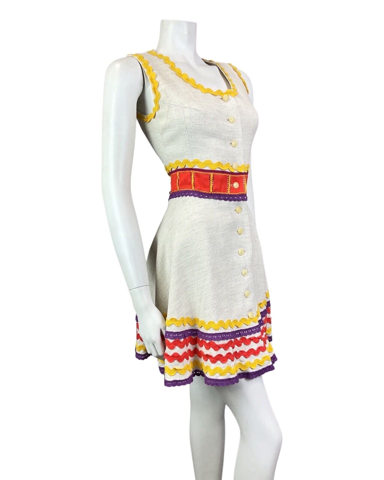 VINTAGE 60s CREAM RED YELLOW RIC-RAC CROCHETED LUCIE LINDEN MOD SWING DRESS 8