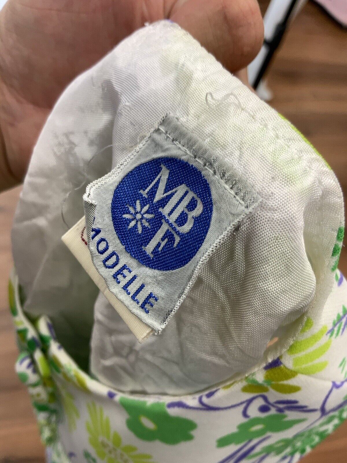 VINTAGE 60s 70s WHITE GREEN PURPLE FLORAL PSYCHEDELIC SLEEVELESS DRESS 10 12