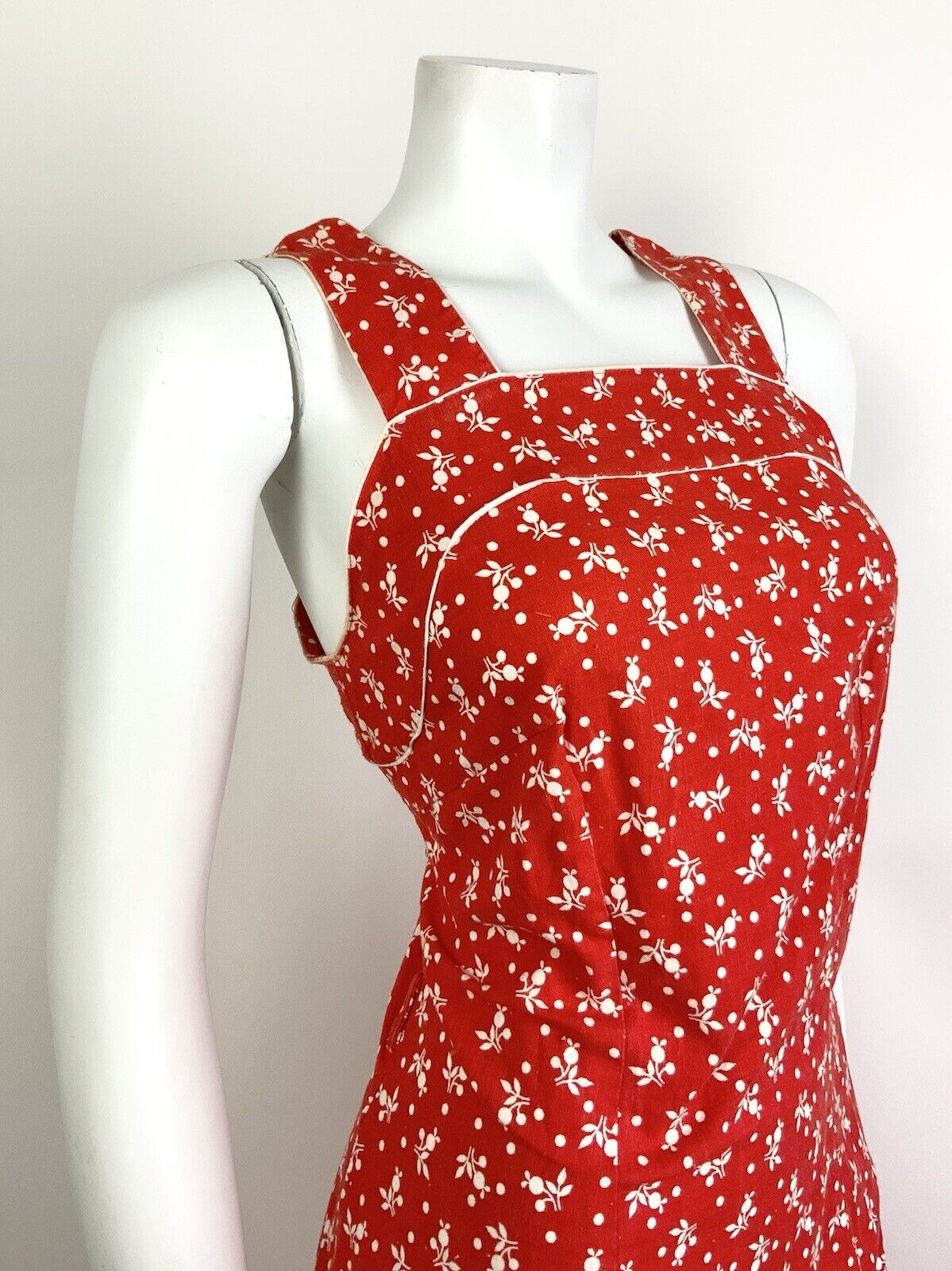 VINTAGE 60s 70s BRIGHT RED WHITE FLORAL DOTTY STRAPPY SUMMER APRON DRESS 10 12