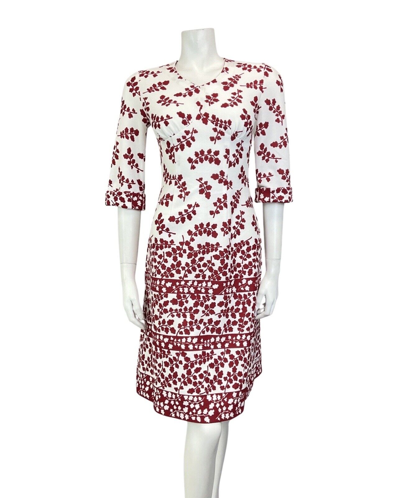 VINTAGE 60s 70s WHITE WINE RED BRANCH LEAFY FLORAL KNEE-LENGTH DRESS 8