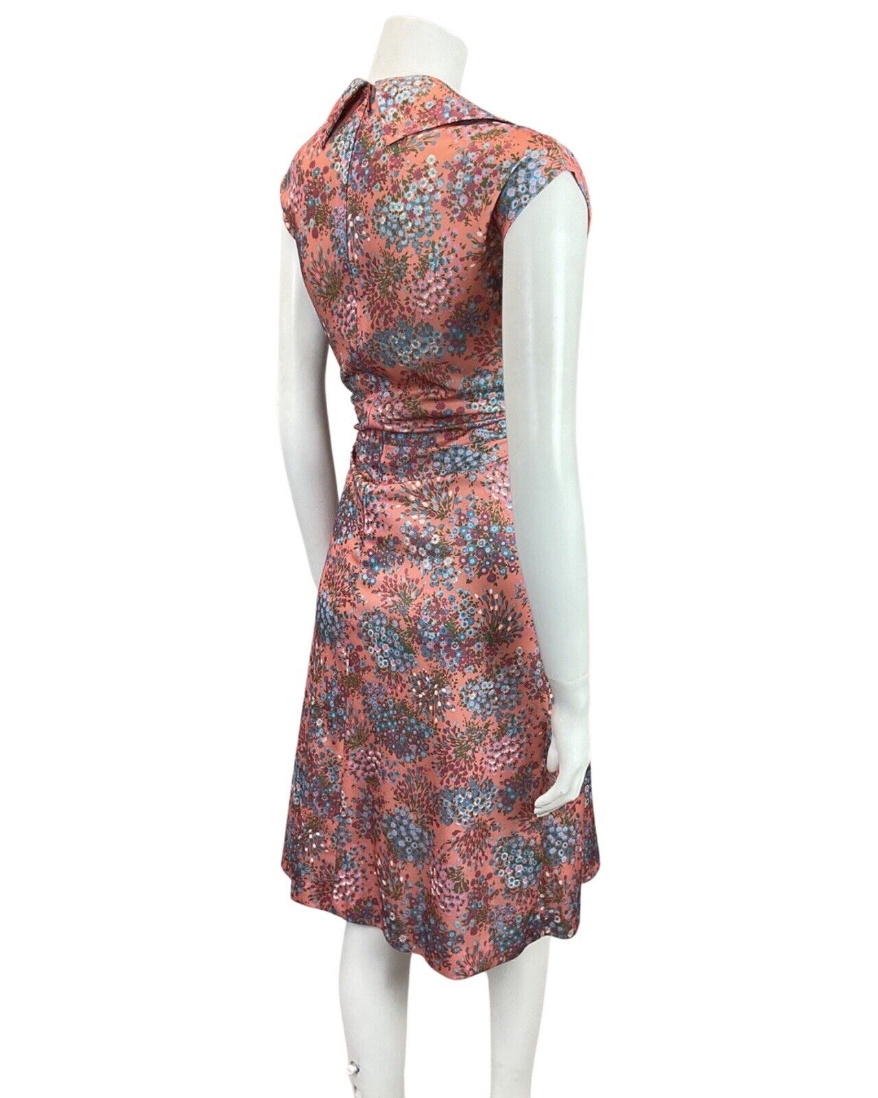 VINTAGE 60s PEACH BLUE PURPLE FLORAL BOUQUET DITSY WING COLLAR TEA DRESS 10 12