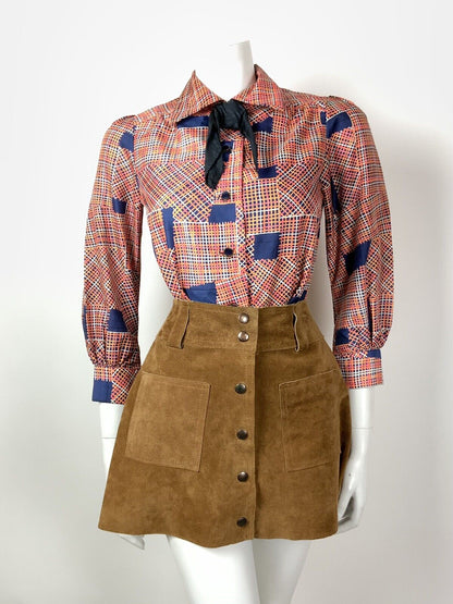 VINTAGE 60s 70s ORANGE RED BLUE CROSS-HATCH GEOMETRIC BOW DAGGER COLLAR SHIRT 10