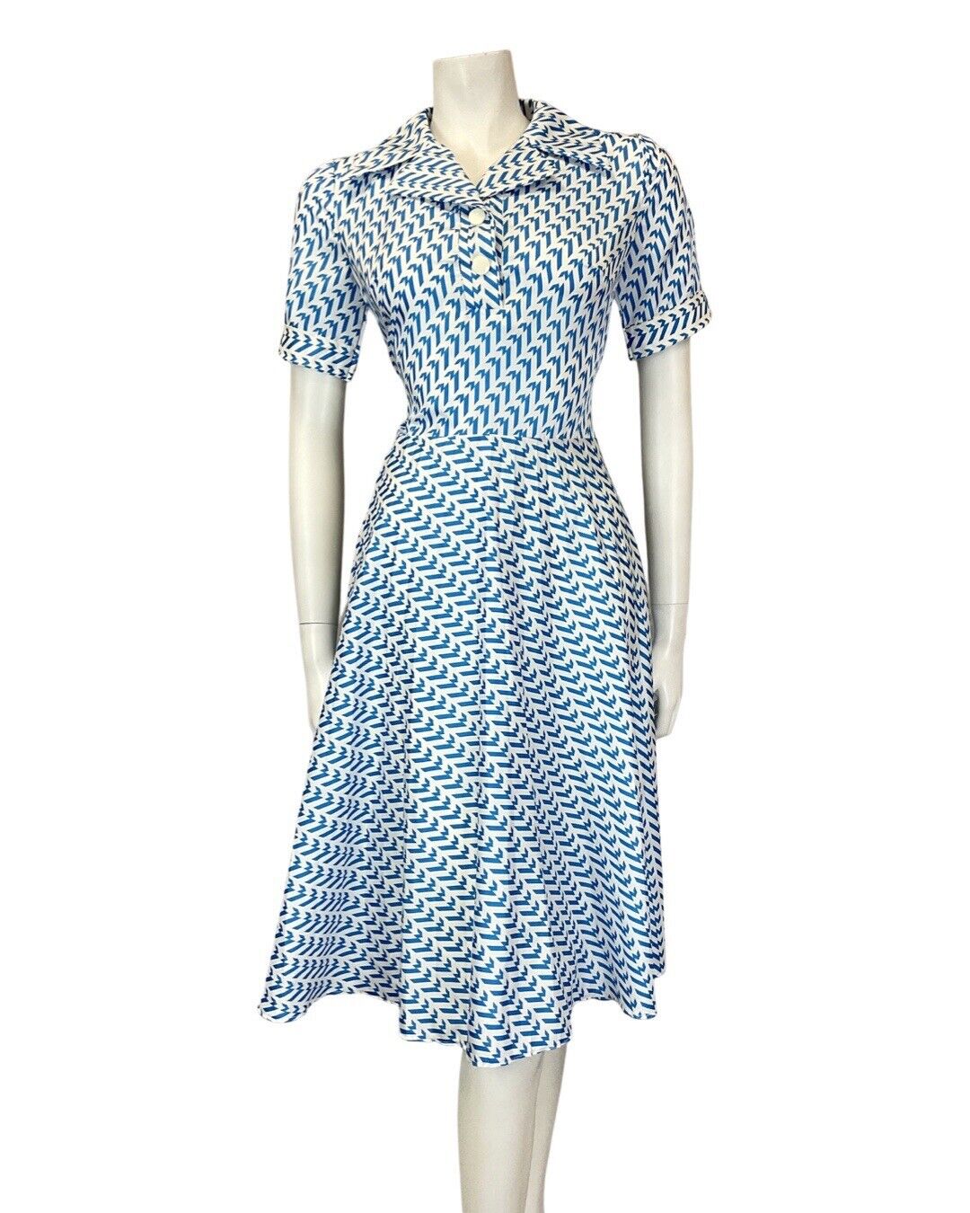 VINTAGE 60s 70s BLUE WHITE STRIPED ZIG-ZAG GEOMETRIC MOD SHIRT SWING DRESS 10