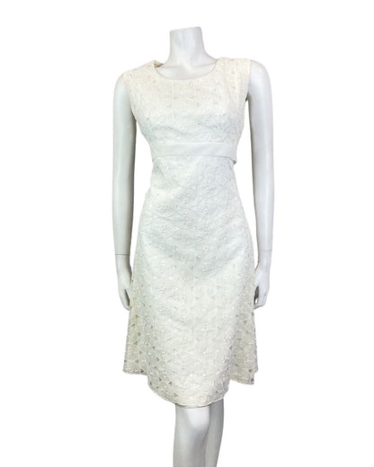 VINTAGE 60s 70s WHITE EMBROIDERED CIRCLE FLORAL CUT-WORK VERA MONT DRESS 12