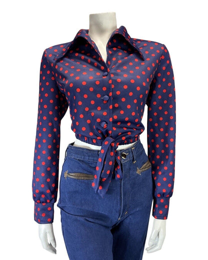 VINTAGE 60s 70s BLUE RED POLKA-DOT WING COLLAR CROPPED BLOUSE TOP 12