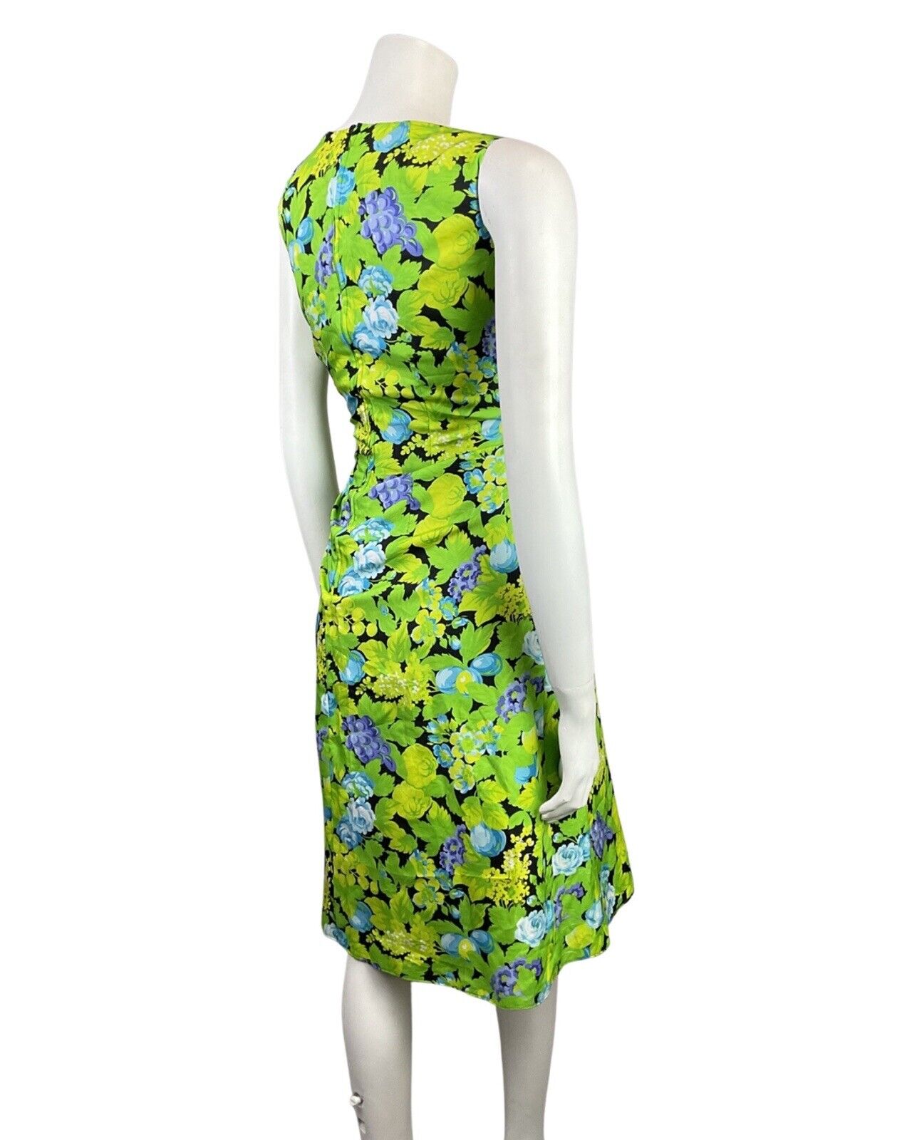 VINTAGE 60s 70s GREEN BLACK BLUE FLORAL GRAPES SLEEVELESS SUMMER DRESS 10 12