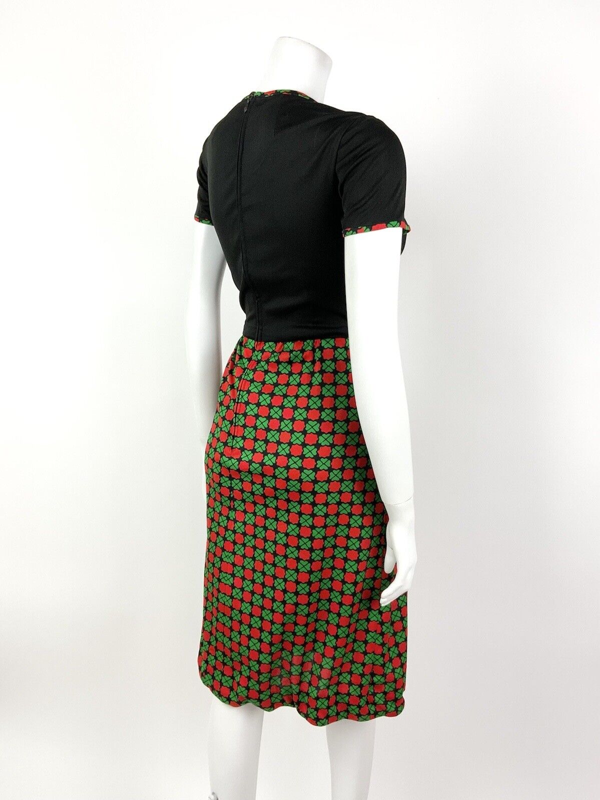 VINTAGE 60s 70s BLACK RED GREEN FLORAL CHECKERBOARD MOD DRESS 10