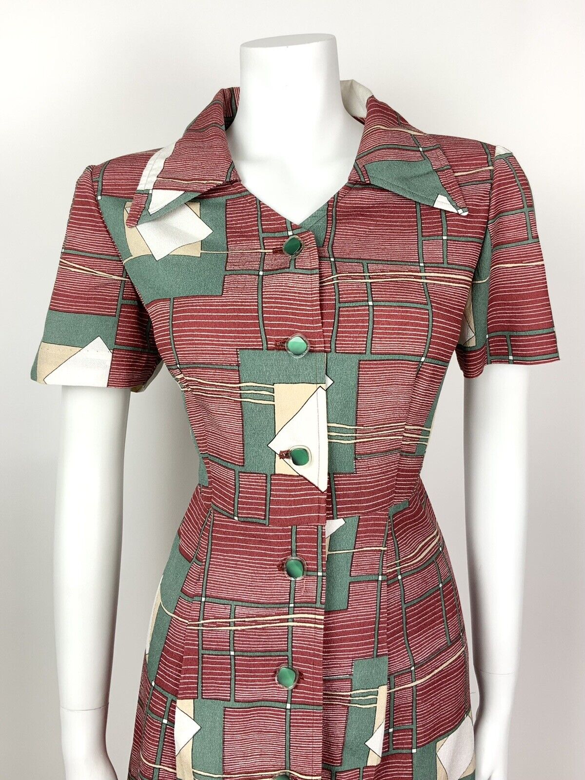 VINTAGE 60s 70s RED GREEN BEIGE WHITE GEOMETRIC STRIPED DAGGER SHIRT DRESS 12 14