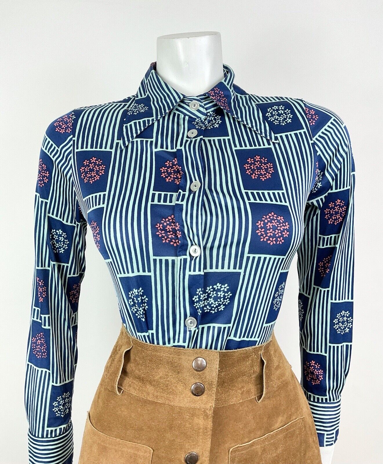 VINTAGE 60s 70s BLUE PINK STRIPED FLORAL BLOSSOM DAGGER SHIRT BLOUSE 8 10