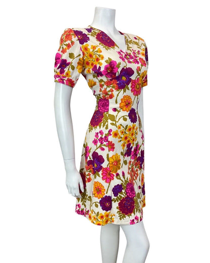 VINTAGE 60s 70s WHITE PURPLE PINK YELLOW GARDEN FLORAL FITTED SWING DRESS 12 14