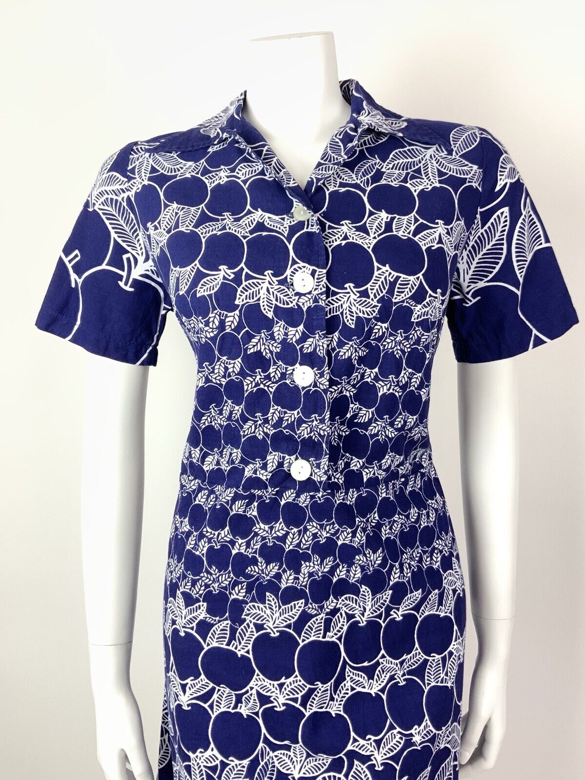 VINTAGE 60s 70s NAVY BLUE WHITE FRUITY APPLE DAGGER COLLAR SHIRT DRESS 10 12