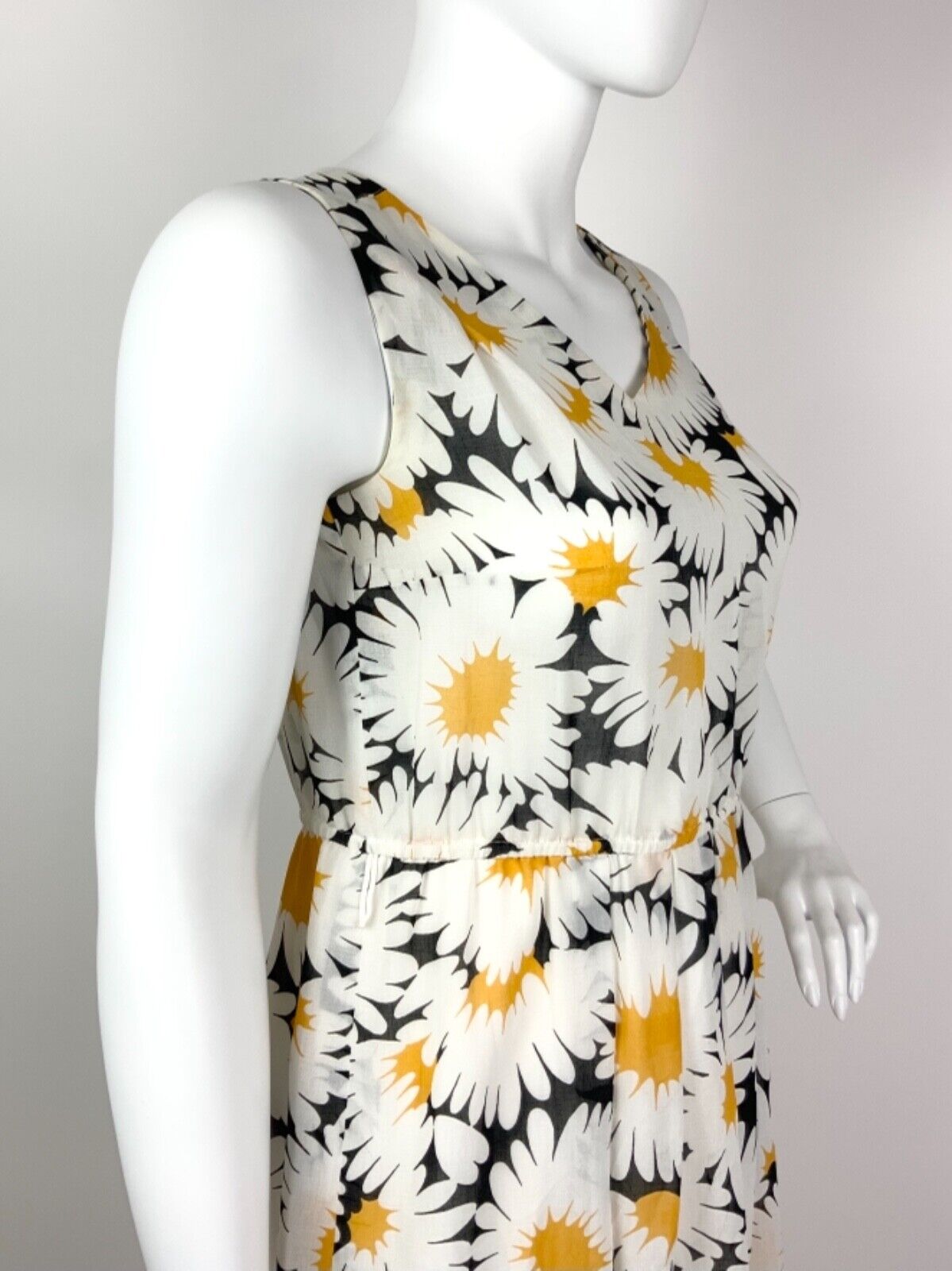 VTG 70s 80s WHITE BLACK YELLOW FLORAL DAISY SLEEVELESS SUMMER DRESS 16