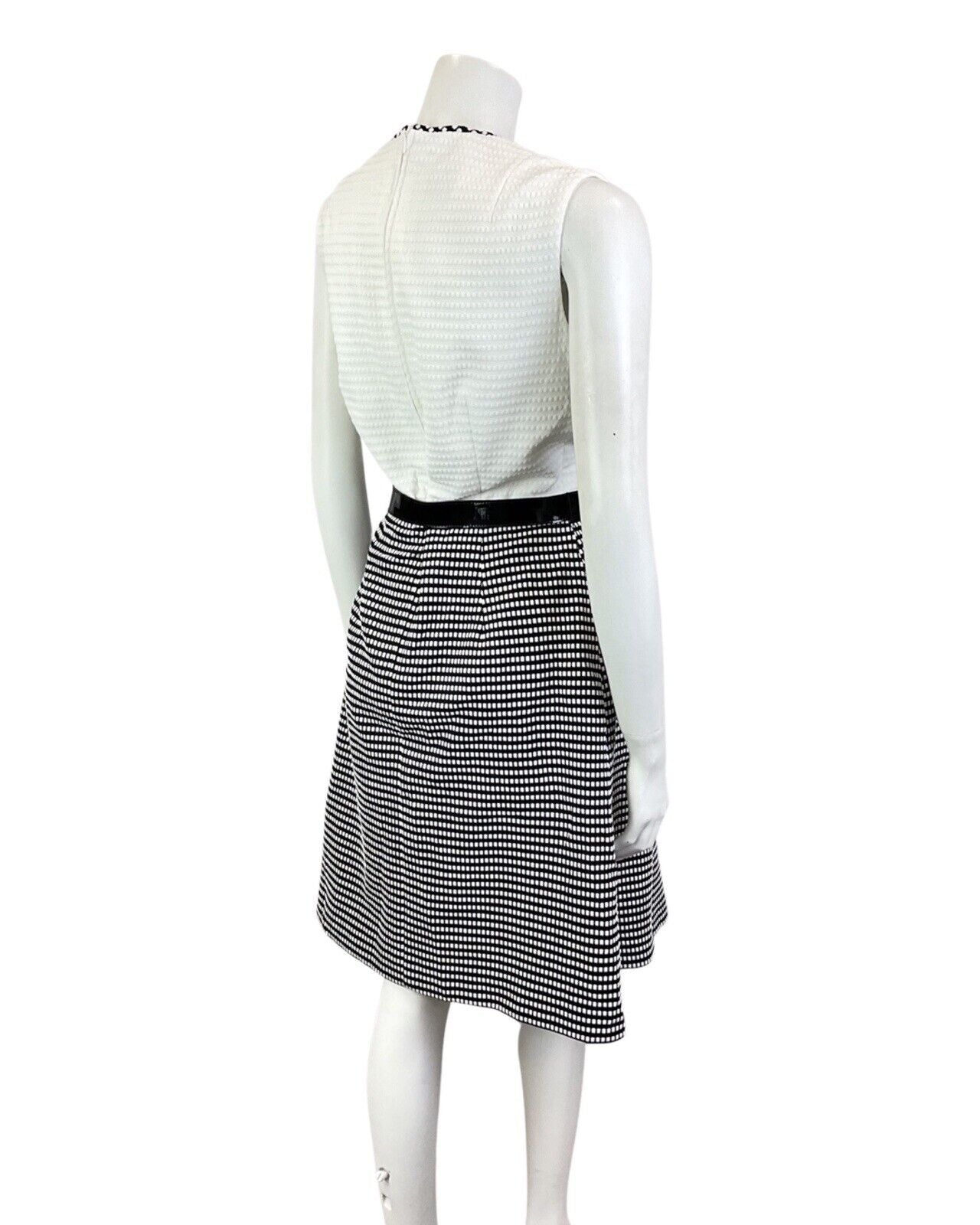 VINTAGE 60s 70s WHITE BLACK CHECKERBOARD BELTED MOD SLEEVELESS DRESS 12