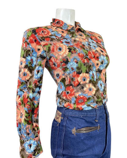 VTG 60s 70s ORANGE BLUE RED FLORAL FLEECE ZIP-UP MOD DAGGER BLOUSE 10 12