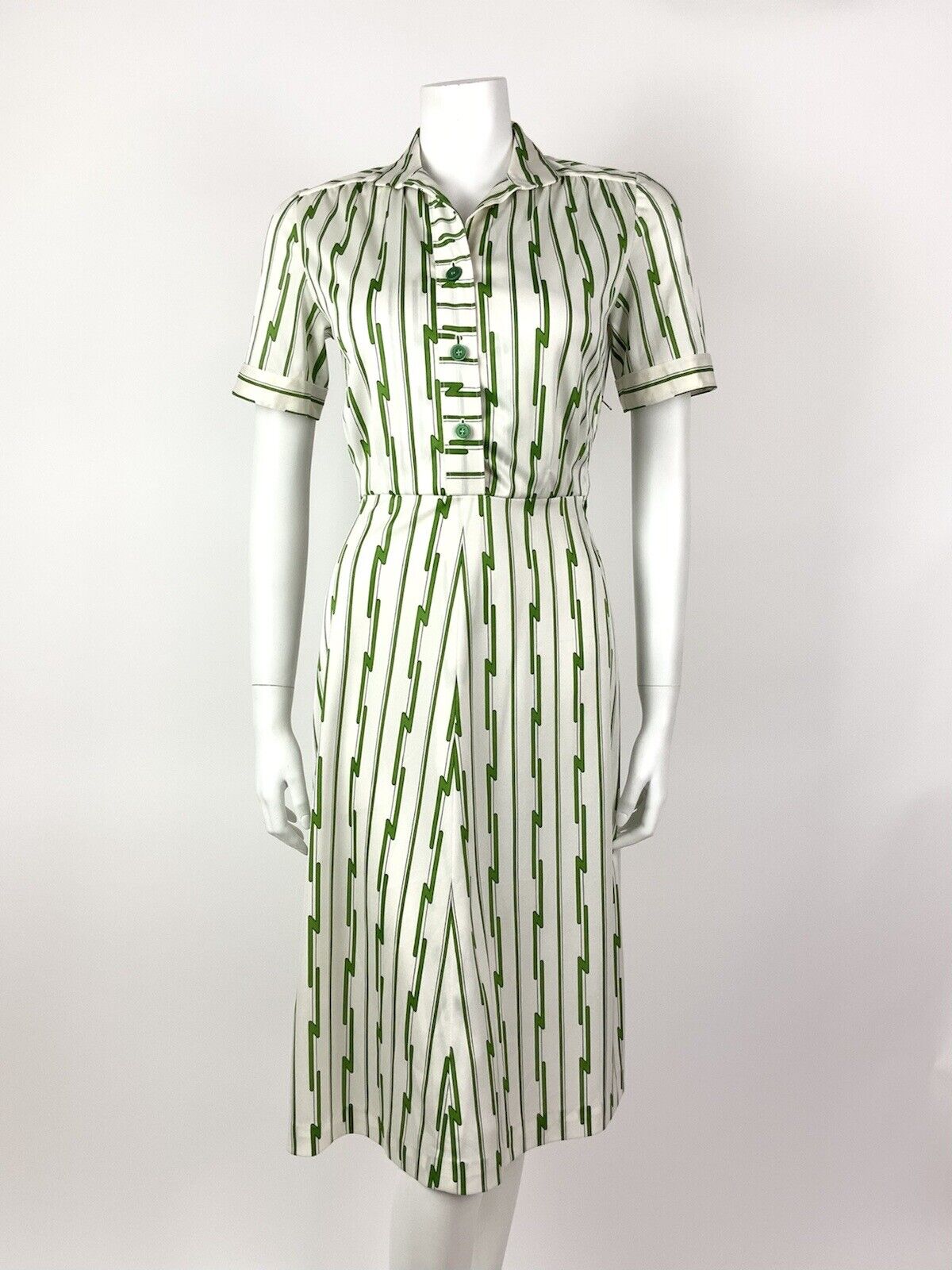VINTAGE 60s 70s WHITE APPLE GREEN STRIPED BOLT MOD SHIRT DRESS 8 10