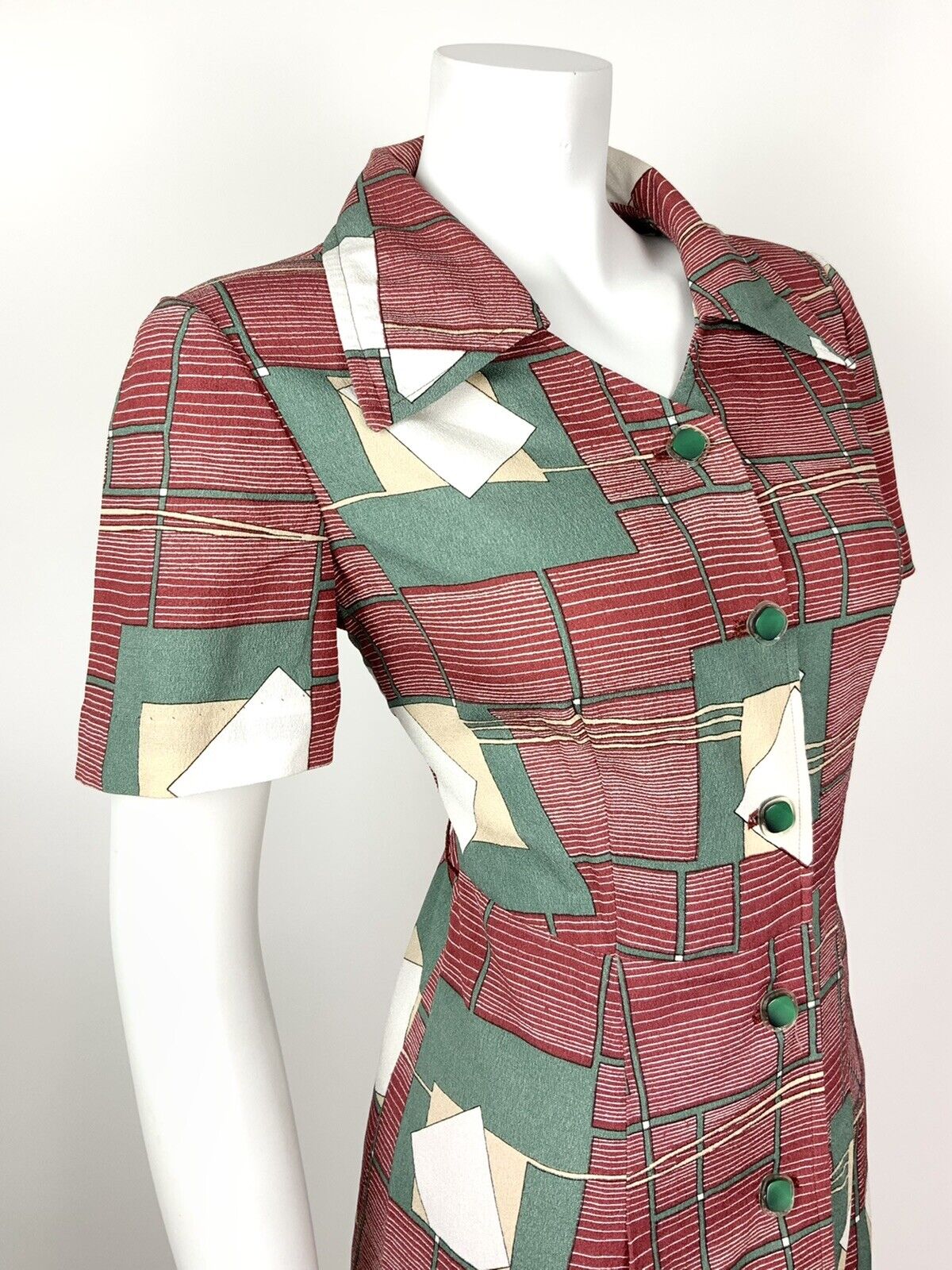 VINTAGE 60s 70s RED GREEN BEIGE WHITE GEOMETRIC STRIPED DAGGER SHIRT DRESS 12 14