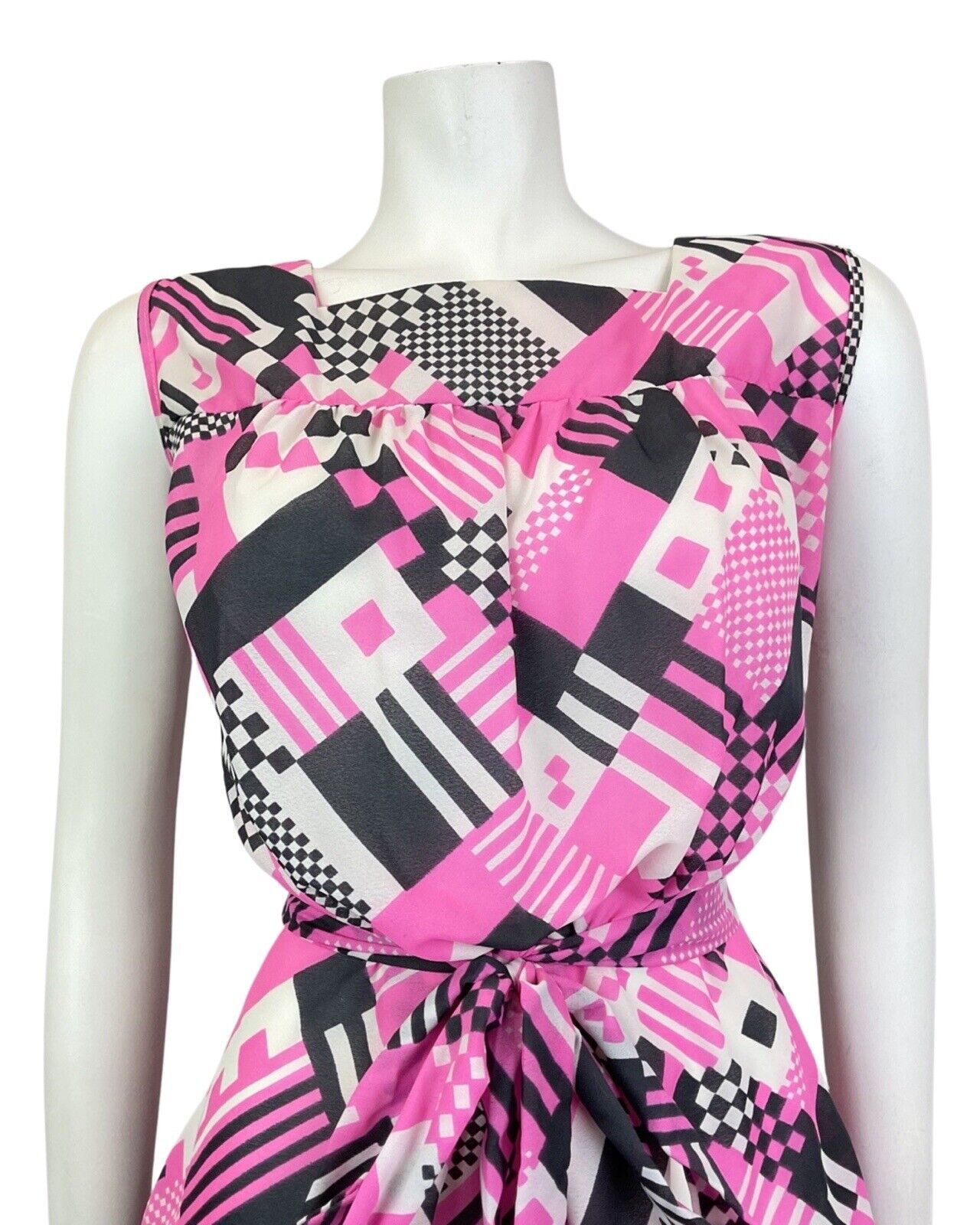 VINTAGE 60s 70s PINK BLACK WHITE GEOMETRIC CHECKERBOARD BELTED MOD DRESS 12 14