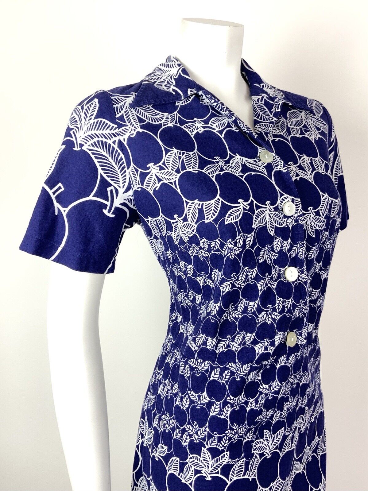 VINTAGE 60s 70s NAVY BLUE WHITE FRUITY APPLE DAGGER COLLAR SHIRT DRESS 10 12