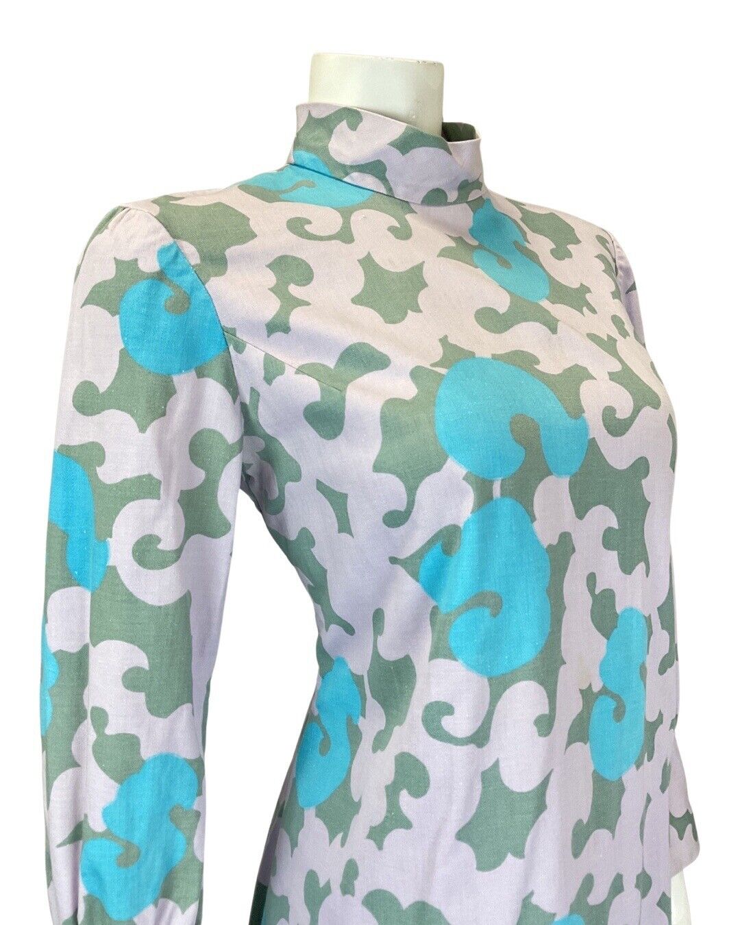 VINTAGE 60s 70s LILAC BLUE GREN ORNATE SWIRLING HIGH NECK MOD SHIFT DRESS 12 14