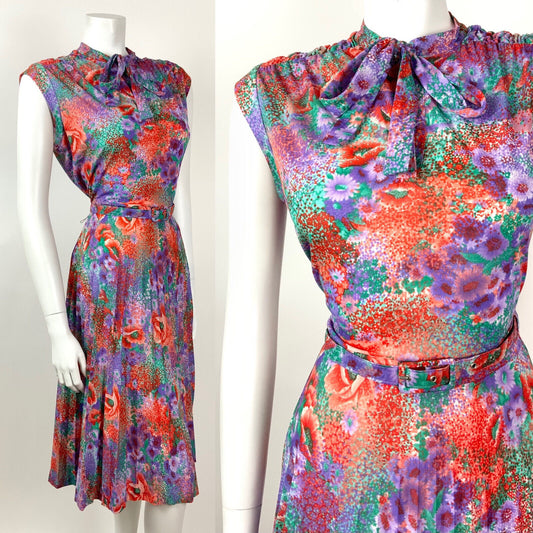 VINTAGE 60s 70s PURPLE RED GREEN FLORAL DITSY PLEATED BELTED DRESS 12 14