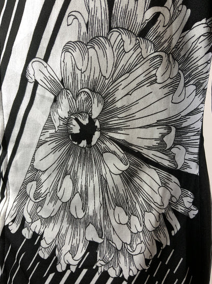 VINTAGE 60s 70s BLACK WHITE STRIPED FLORAL OP-ART FITTED KNEE-LENGTH DRESS 12 14