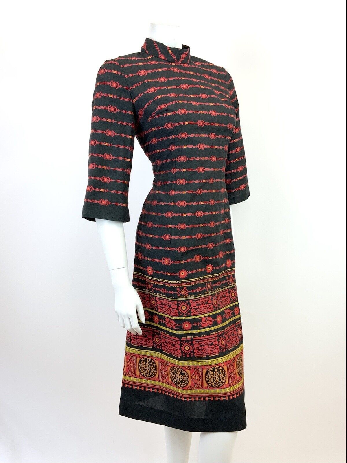 VINTAGE 60s 70s BLACK RED GOLD STRIPED AZTEC GEOMETRIC SHIFT DRESS 10 12