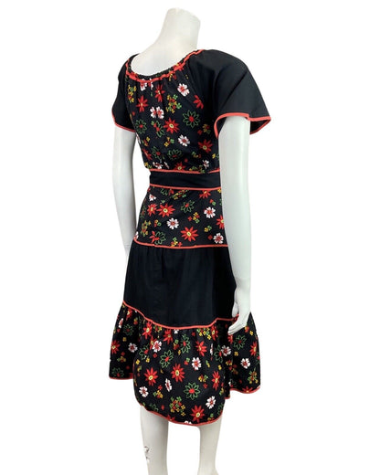 VINTAGE 60s 70s BLACK RED GREEN FLORAL PRAIRIE BOHO TIERED BELTED DRESS 8