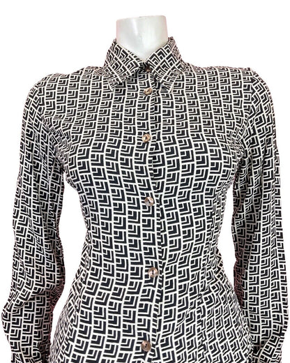 VINTAGE 60s 70s WHITE BLACK GEOMETRIC MOD DAGGER SHIRT BLOUSE 8 10