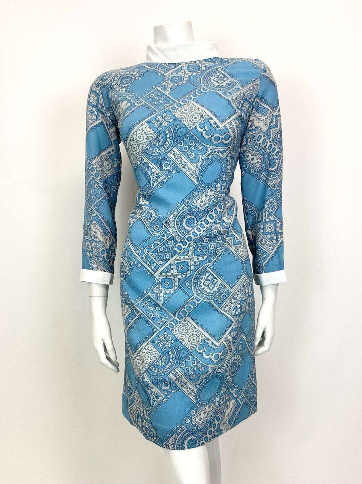 VTG 60s 70s BLUE WHITE PSYCHEDELIC MANDALA MOROCCAN TILED MOD SHORT DRESS 12 14