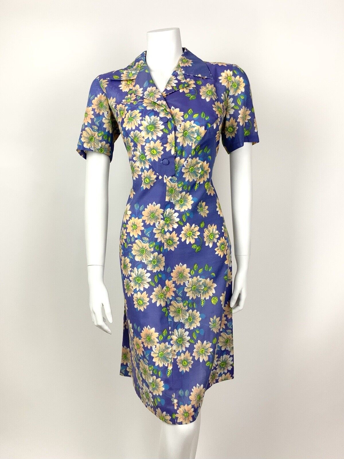 VINTAGE 60s 70s PURPLE PEACH BLUE YELLOW FLORAL DAGGER COLLAR SHIRT DRESS 12 14